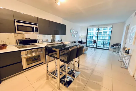 31 SE 6th St # 2204, Miami FL 33131