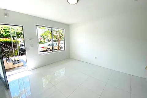 801 15th Street # 102, Miami Beach FL 33139