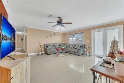 340 SW 132nd Ave, Miami FL 33184