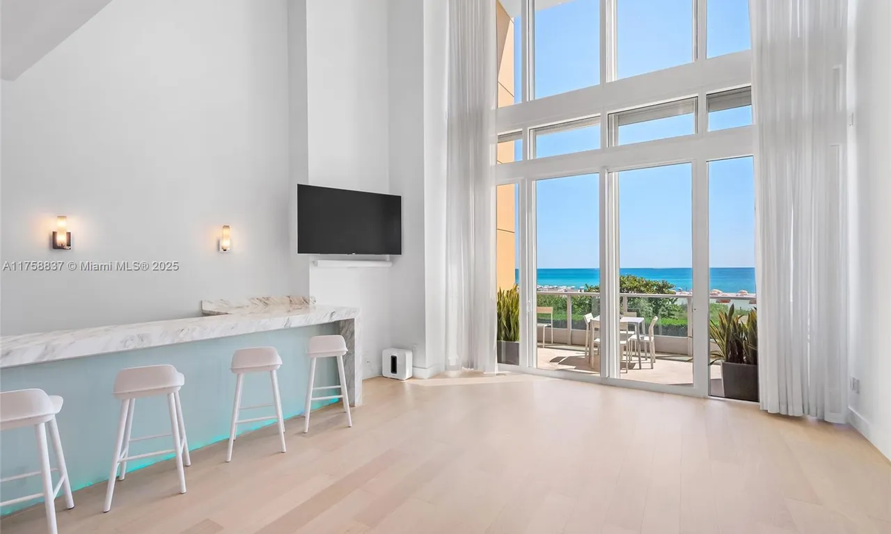 1455 Ocean Dr # 03, Miami Beach FL 33139