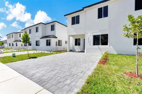 22516 SW 124 CT # A, Miami FL 33170