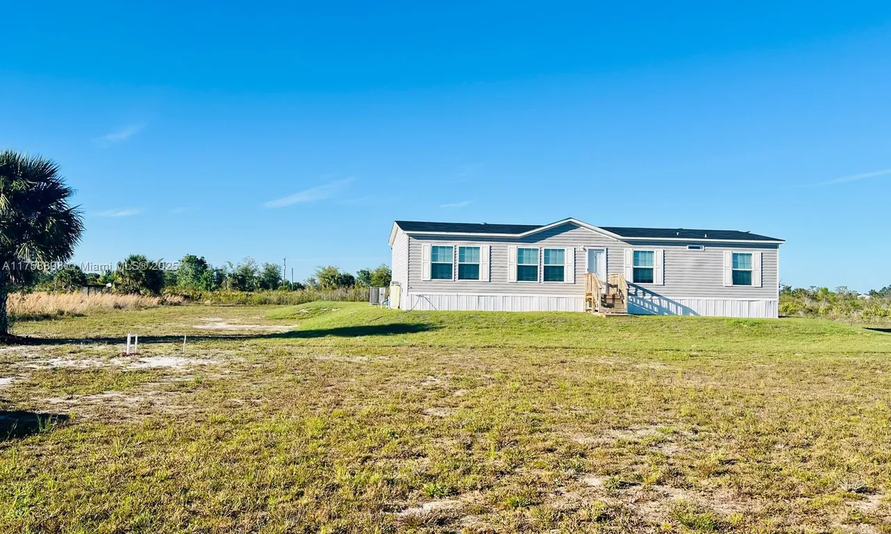 16371 NW 262 st, Okeechobee FL 34972