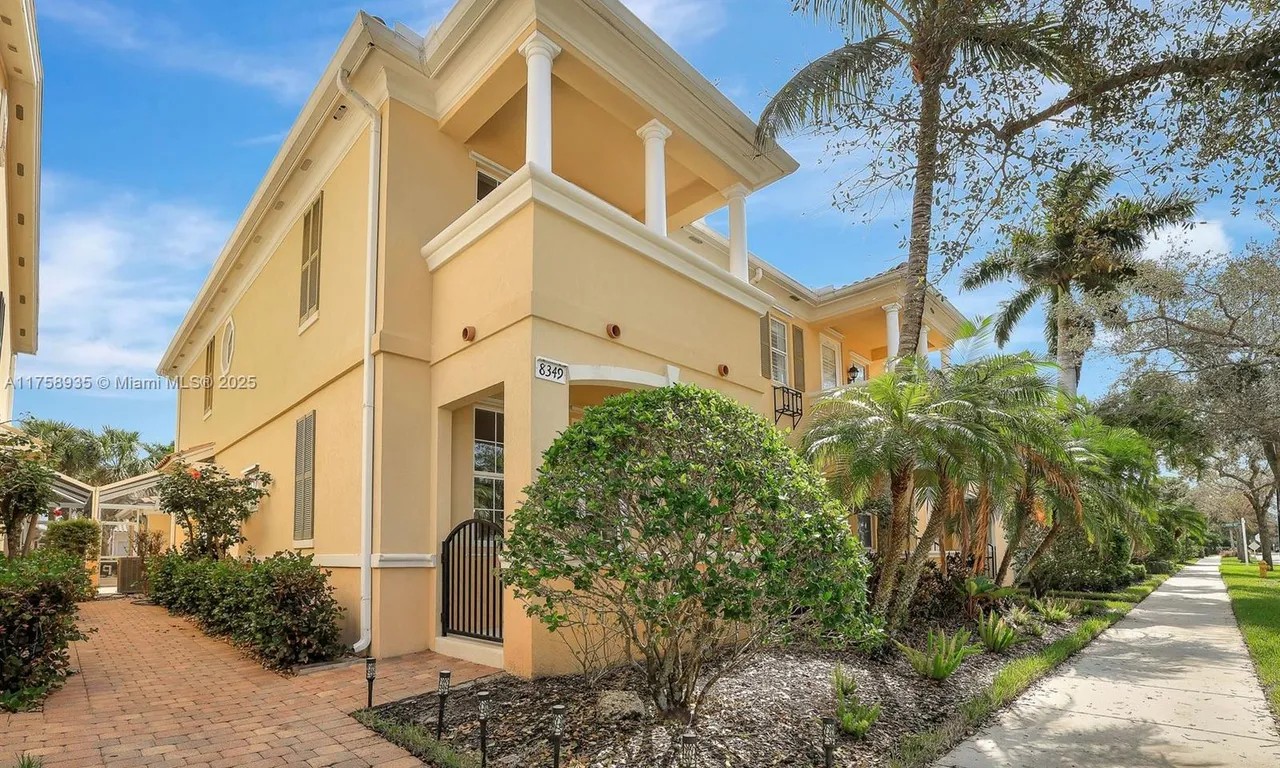 8349 Rimini Way # 601, Naples FL 34114