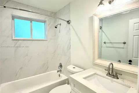 13345 SW 83rd Ct, Pinecrest FL 33156
