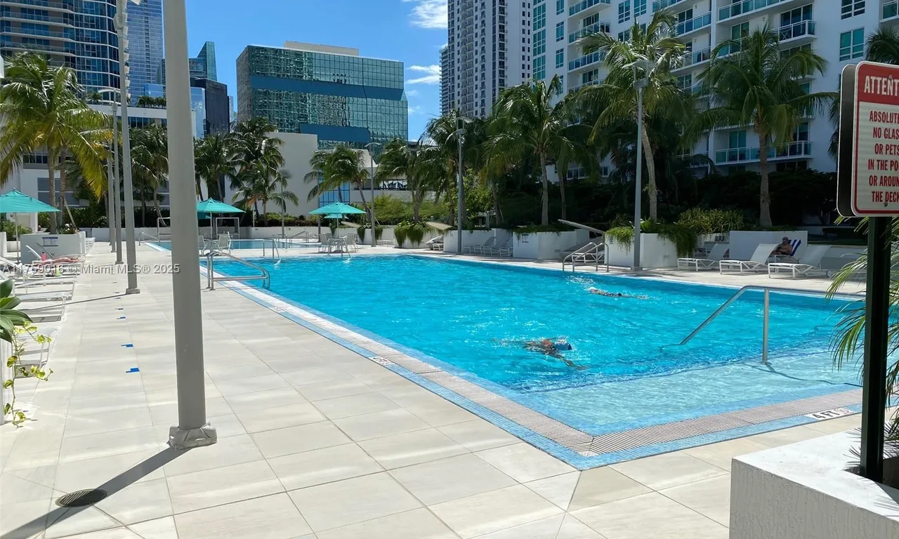 950 BRICKELL BAY DR. # 1600, Miami FL 33131