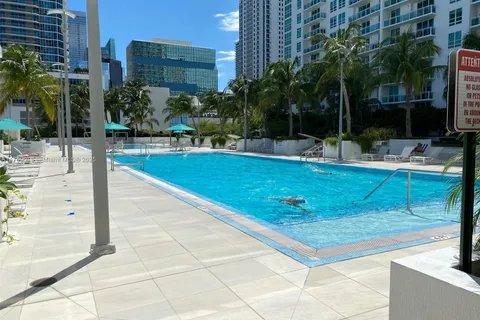 950 BRICKELL BAY DR. # 1600, Miami FL 33131