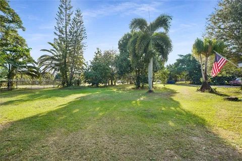 16625 SW 236th St, Homestead FL 33031