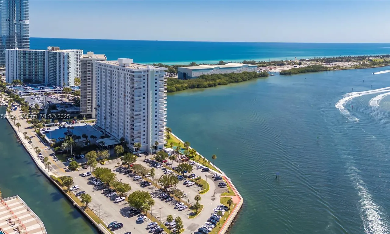 500 Bayview Dr # 231, Sunny Isles Beach FL 33160