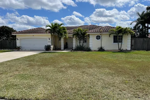 20438 SW 327th St, Homestead FL 33030