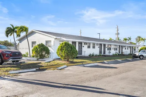 2649 Van Buren St # 1, Hollywood FL 33020