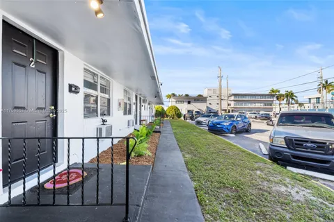 2649 Van Buren St # 1, Hollywood FL 33020