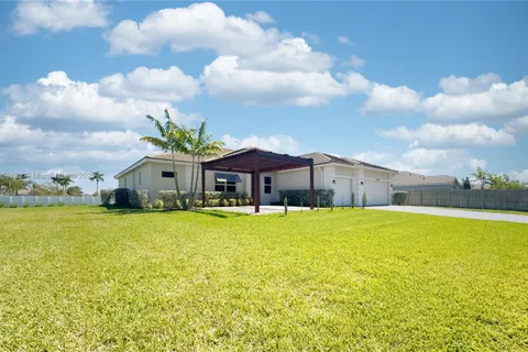 29405 SW 179th Ave, Homestead FL 33030