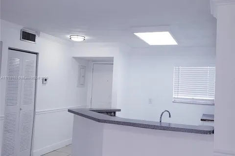 8710 N Sherman Cir # 108, Miramar FL 33025