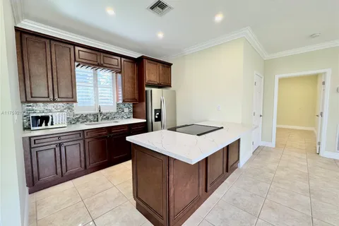 14450 SW 24th St # 2, Davie FL 33325