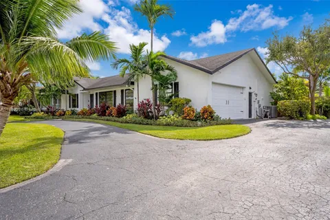 7840 SW 180th Street, Palmetto Bay FL 33157