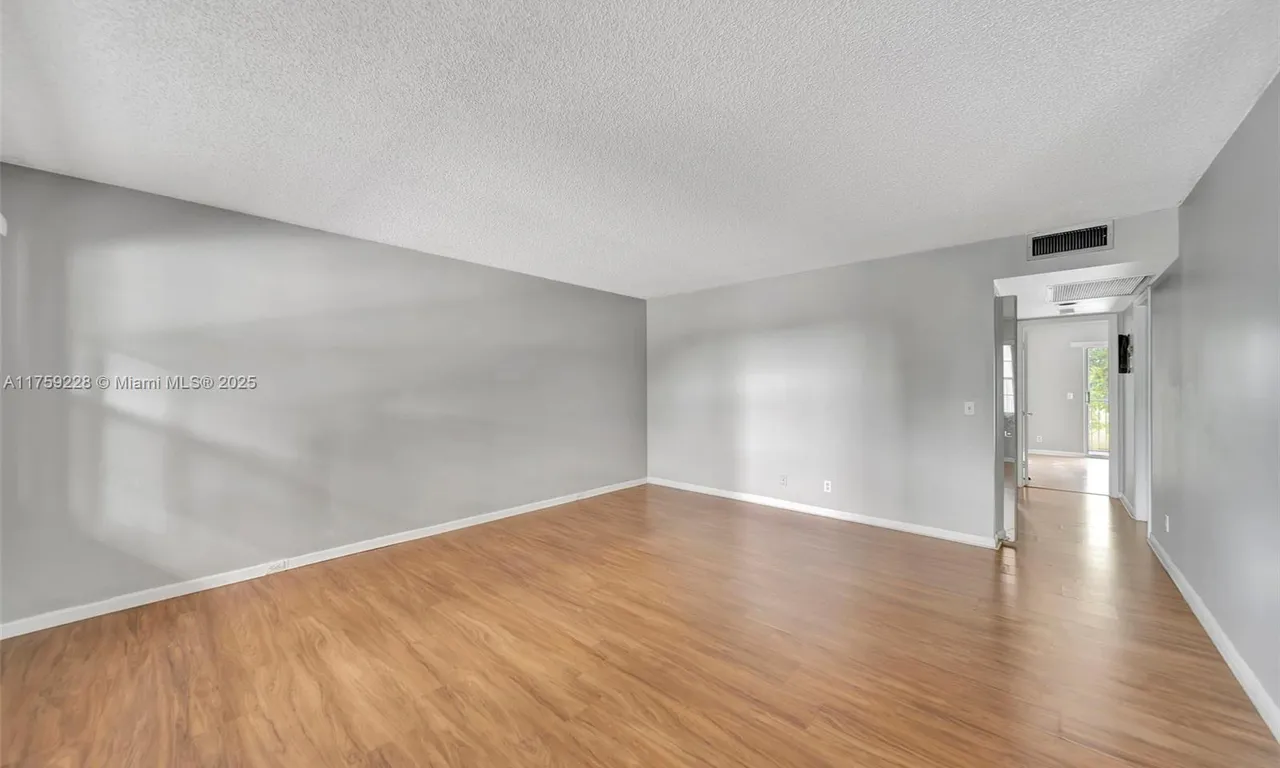 13155 SW 7th Ct # 213E, Pembroke Pines FL 33027
