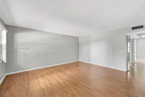 13155 SW 7th Ct # 213E, Pembroke Pines FL 33027