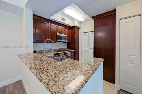 1660 Renaissance Commons Blvd # 2124, Boynton Beach FL 33426