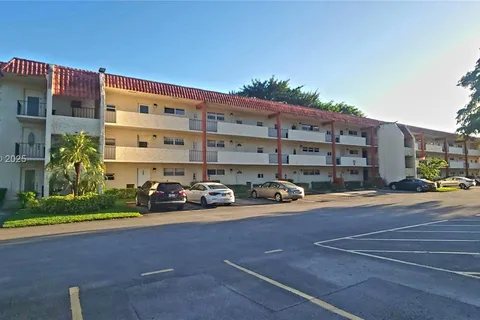 8940 S Hollybrook Blvd # 109, Pembroke Pines FL 33025