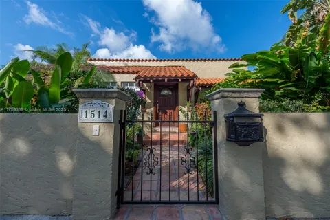 1514 Capri St, Coral Gables FL 33134