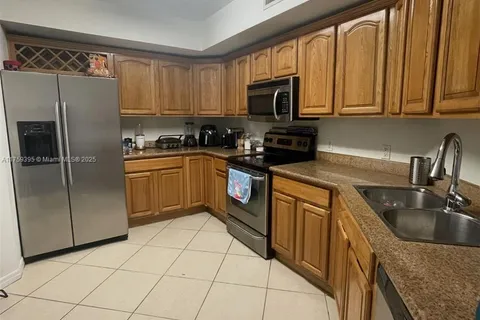 4242 NW 2nd St # 604, Miami FL 33126