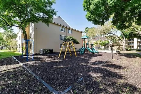 9022 W Atlantic Blvd # 223, Coral Springs FL 33071