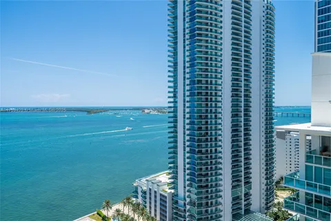 1200 Brickell Bay Dr # 2807, Miami FL 33131