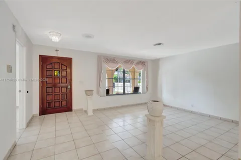 713 Highland Dr, West Palm Beach FL 33405