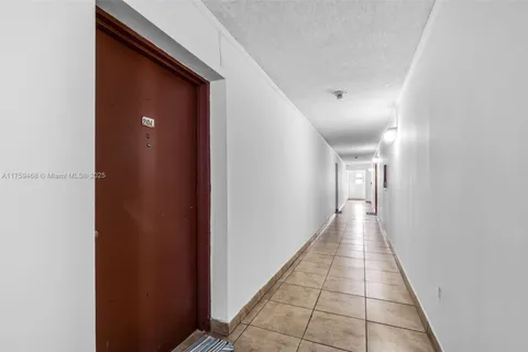 4709 NW 7th St # 9, Miami FL 33126