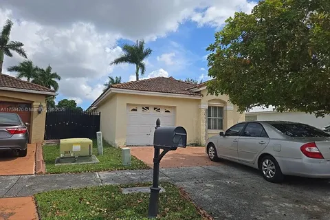 1107 NW 132nd Ct, Miami FL 33182