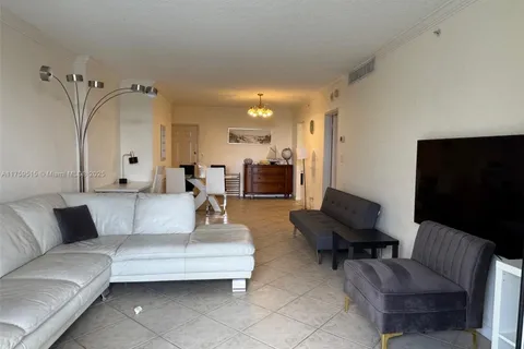 2501 S Ocean Dr # 328, Hollywood FL 33019