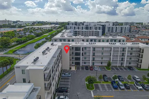 8201 NW 41st St # 304, Doral FL 33166