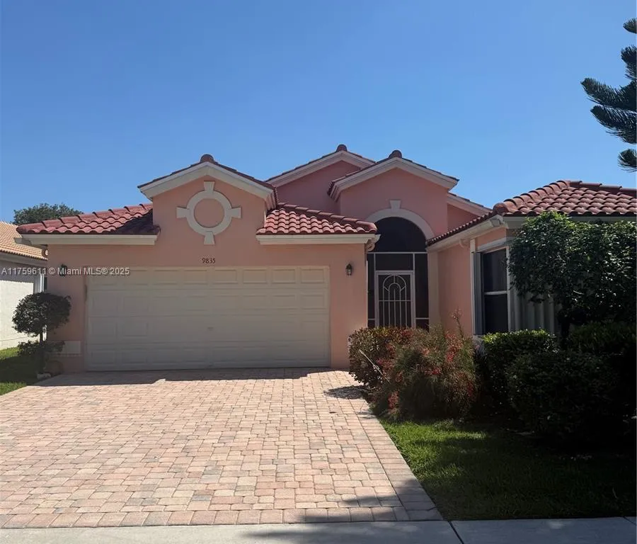 9835 Harbour Lake Cir, Boynton Beach FL 33437