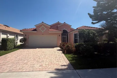 9835 Harbour Lake Cir, Boynton Beach FL 33437