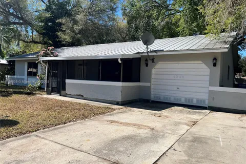 4004 Sena Ln, La Belle FL 33935