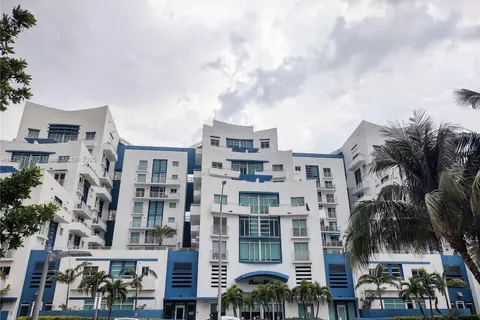 7600 Collins Ave # 417, Miami Beach FL 33141