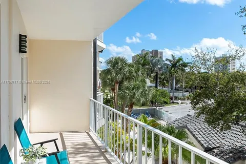 1967 S Ocean Blvd # D, Lauderdale By The Sea FL 33062