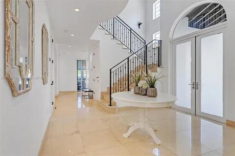 350 Redwood Ln # 1, Key Biscayne FL 33149