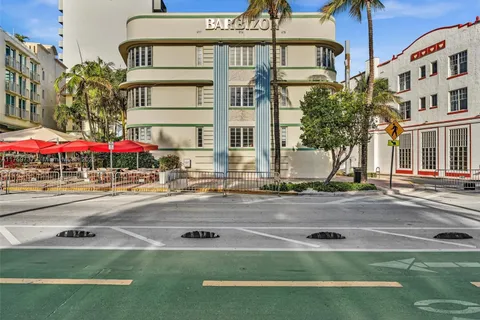 530 Ocean Dr # 104A, Miami Beach FL 33139