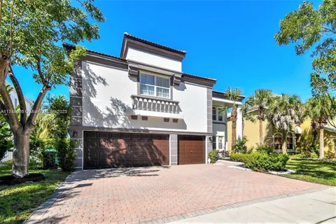 4951 SW 158th Ave, Miramar FL 33027