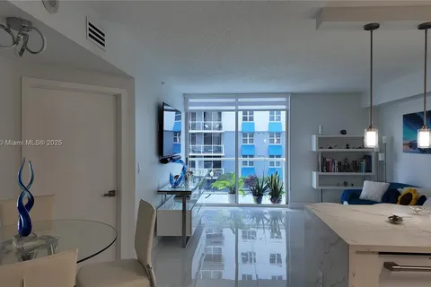 5077 NW 7th St # 610, Miami FL 33126