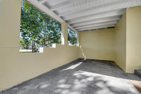 6433 Wiley St, Hollywood FL 33023