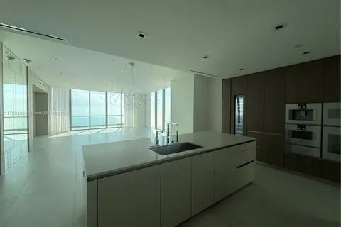 18501 Collins Ave # 4904, Sunny Isles Beach FL 33160