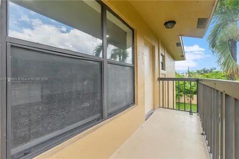 6690 W 26th Ct # 16, Hialeah FL 33016