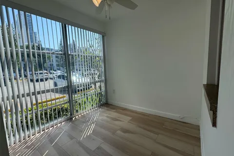 17570 Atlantic Blvd # 114, Sunny Isles Beach FL 33160