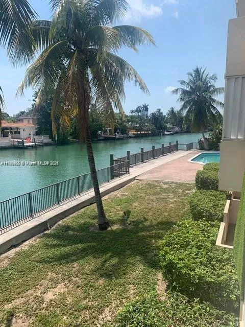 4011 N Meridian Ave # 29, Miami Beach FL 33140