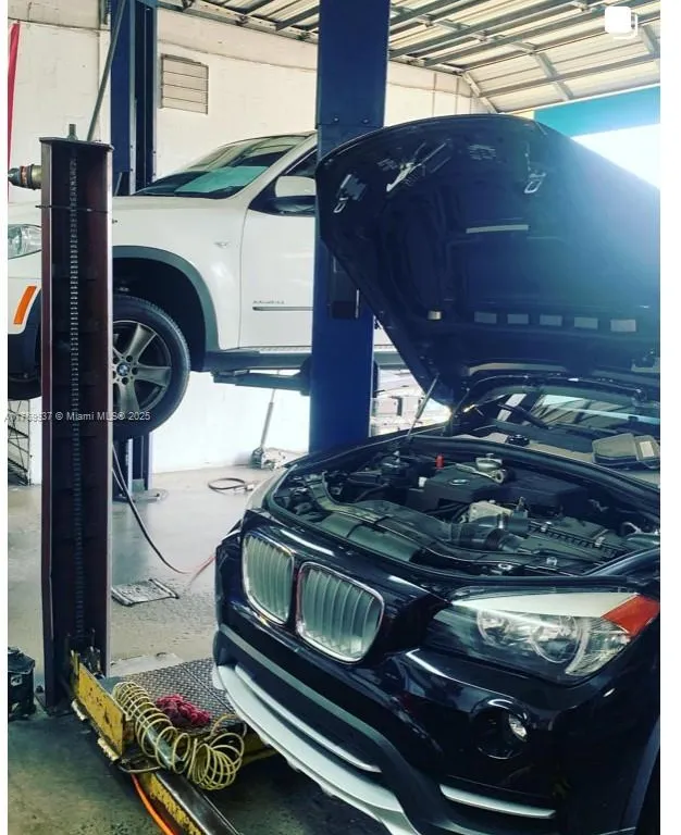 Full Service Mechanic Shop for Sale, Unincorporated Dade County FL 33012