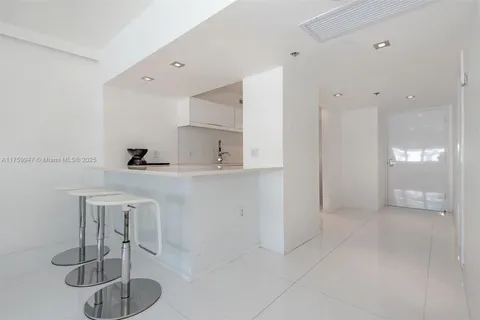 100 Lincoln Rd # 839, Miami Beach FL 33139