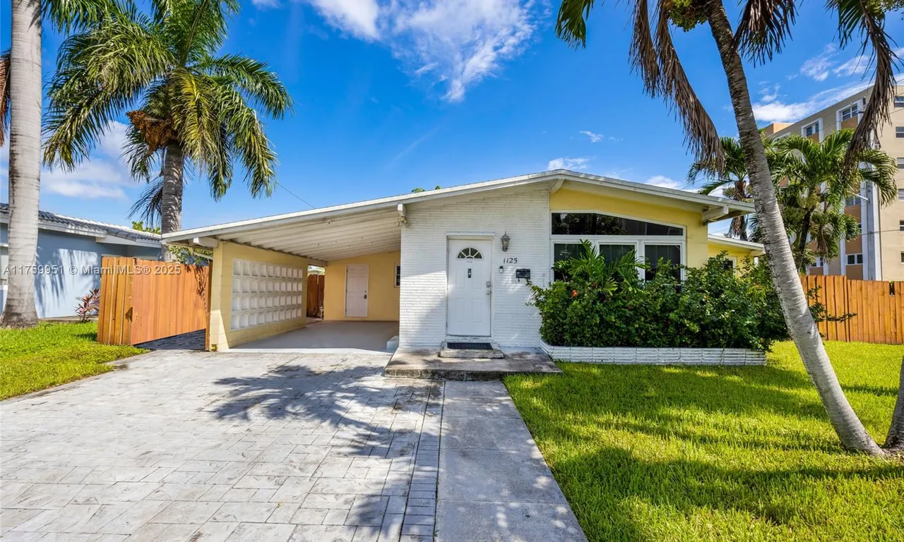 1125 NE 6th St # 0, Hallandale Beach FL 33009