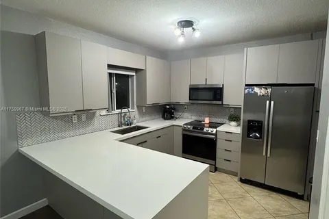 8583 SW 214th Ter # 0, Cutler Bay FL 33189